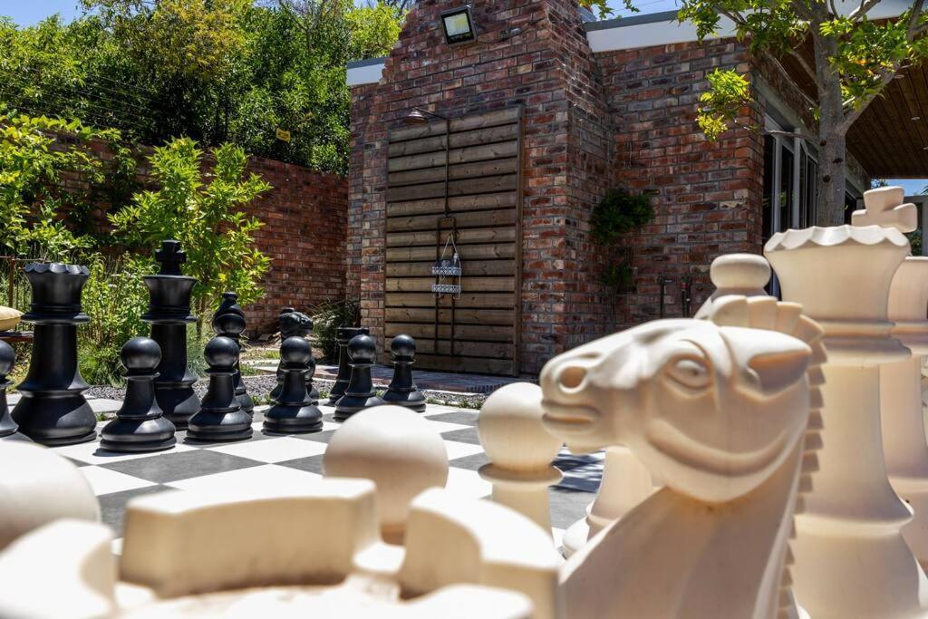 Garten Wohnung Mit Pool, 2 Schlafzimmer 开普敦 外观 照片