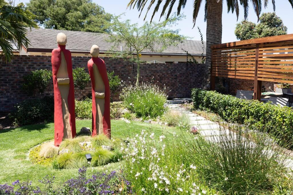 Garten Wohnung Mit Pool, 2 Schlafzimmer 开普敦 外观 照片